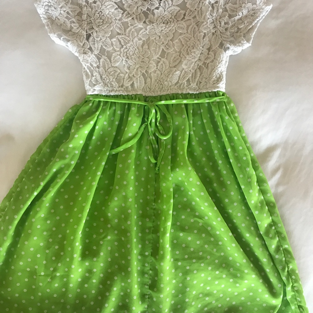 Girls dress - Picture 3 of 3